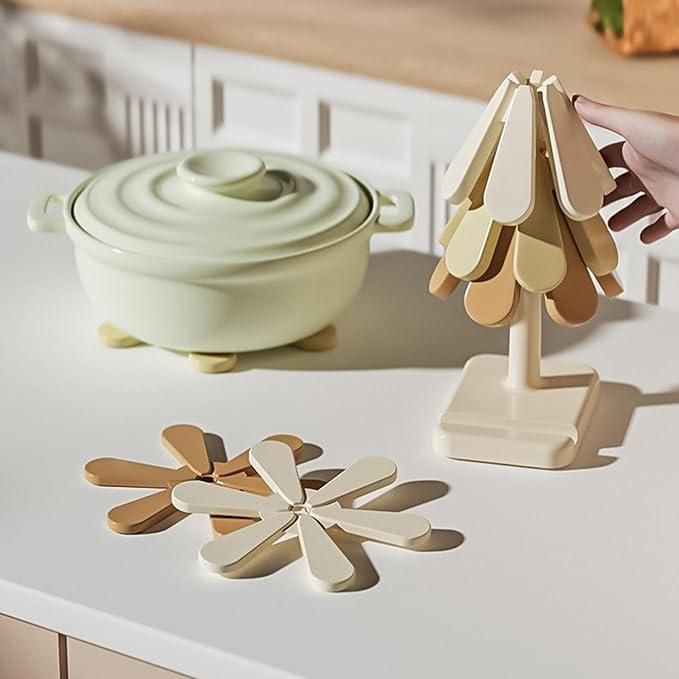 Elegant Silicone Insulation Pad with Stand – Heat-Resistant Table Protector